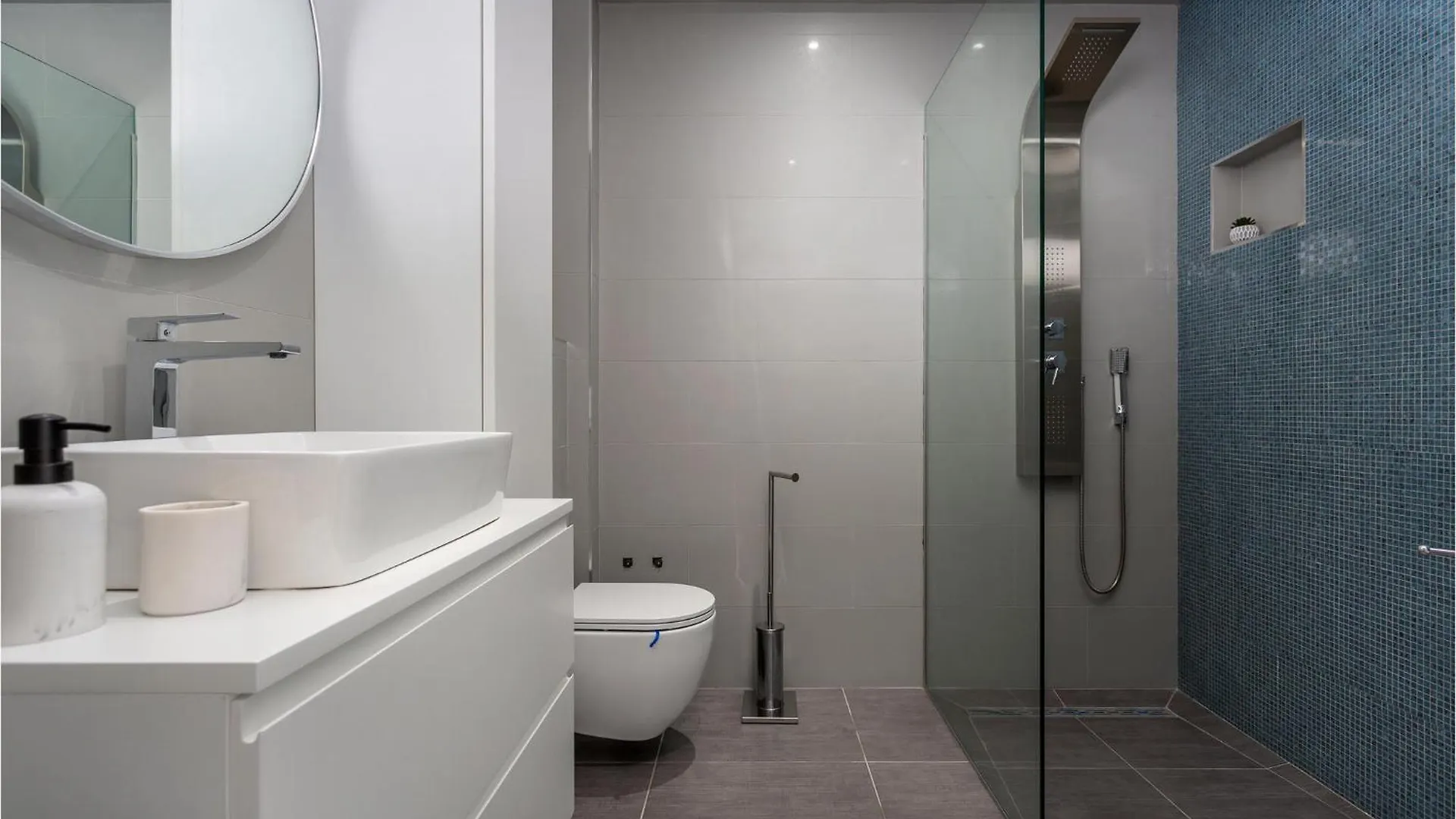Beautiful Home In Opric With Wifi